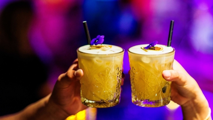 Bestel een drankje en iets lekkers