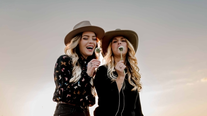 Live@Dox: The Orange Blossoms