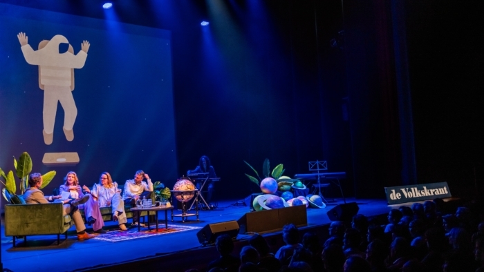Ondertussen in de Kosmos – Live